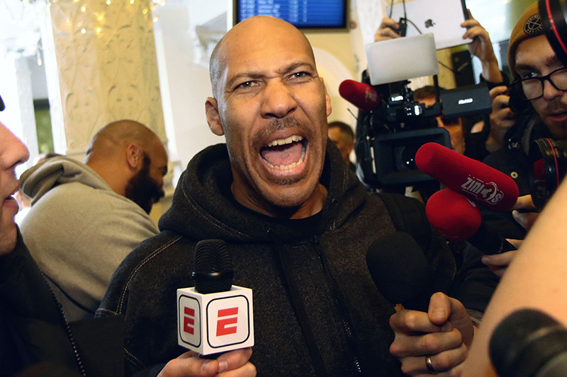 LaVar Ball vetado por hablar de más