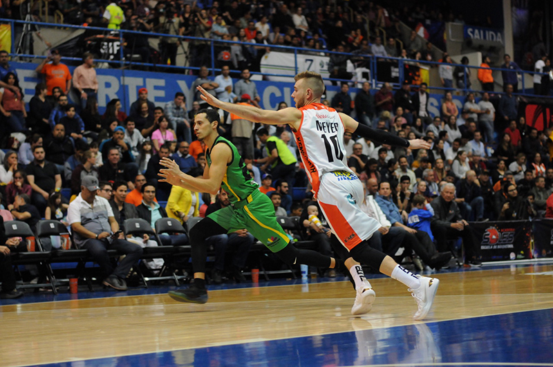 Aguacateros pega primero en Mexicali