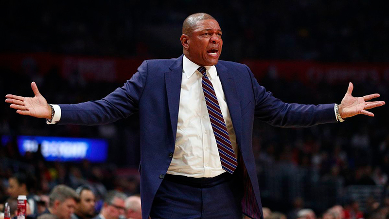 Doc Rivers castigado por barbero