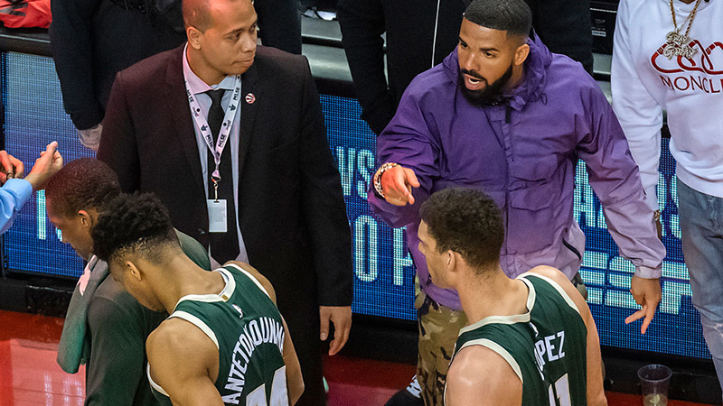 Drake hizo enojar a los Bucks de Milwaukee