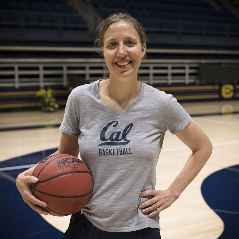 Aumenta la presencia femenina en la NBA