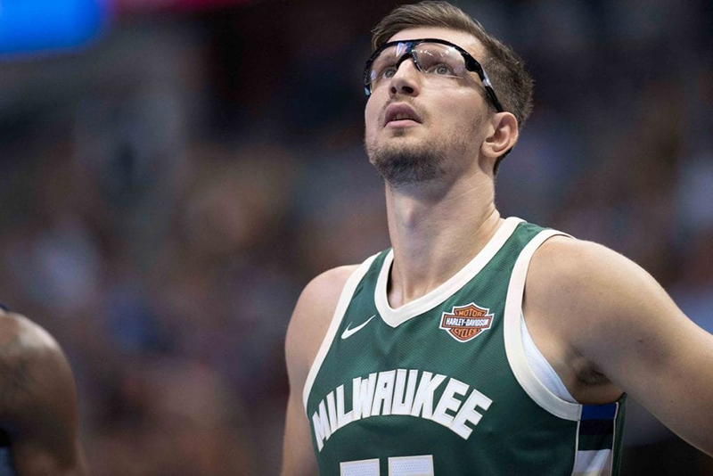 Mirza Teletovic le pega duro a la NBA