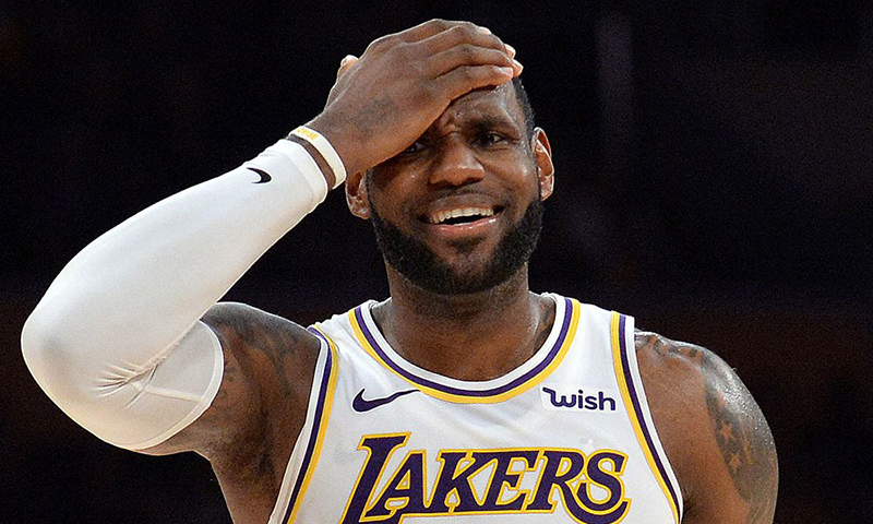 Se encienden las alarmas en el cuartel de los Lakers